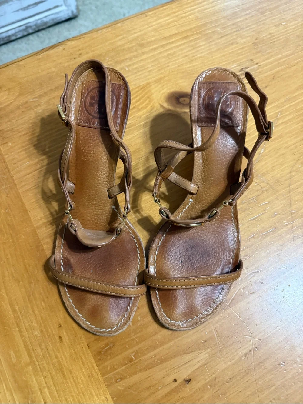 Tory Burch Tan Leather Logo Strap Sandals for Girls